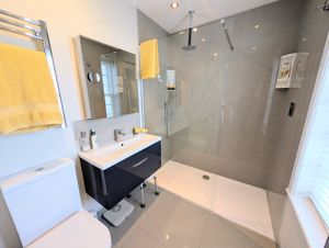 Photo 26- click for photo gallery